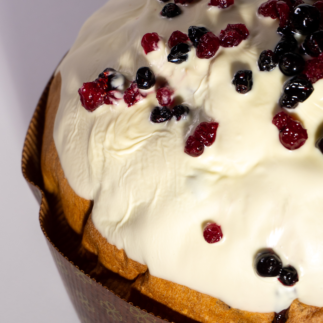 Panettone artigianale - Cioccolato bianco e frutti di bosco